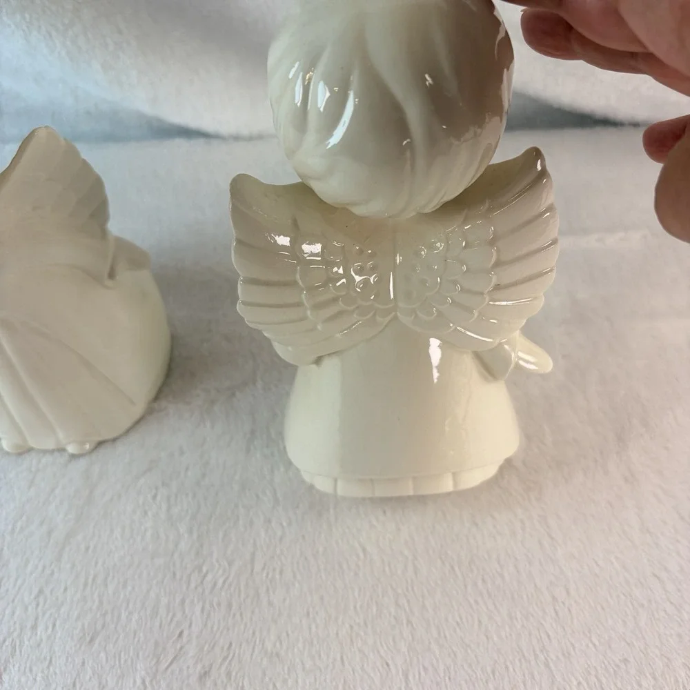 Vintage 70s White Ceramic Kissing Angels Figurine Pair Boy & Girl Cherub Statues